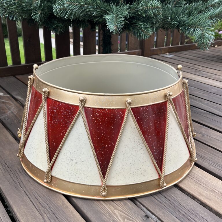 Eksklusiv Juletræsfods skjuler – Julerød